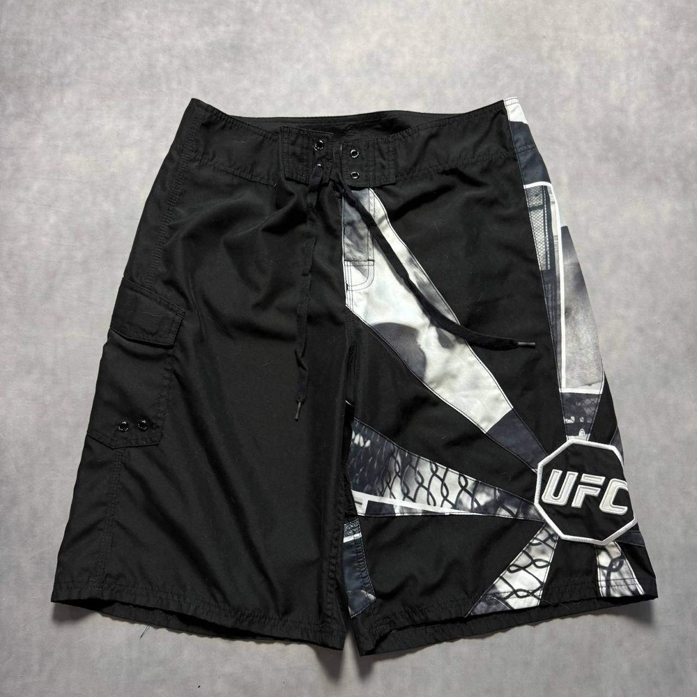 UFC Board Shorts Mens 34 Black White MMA Cage Graphic Cargo Pocket Trunks